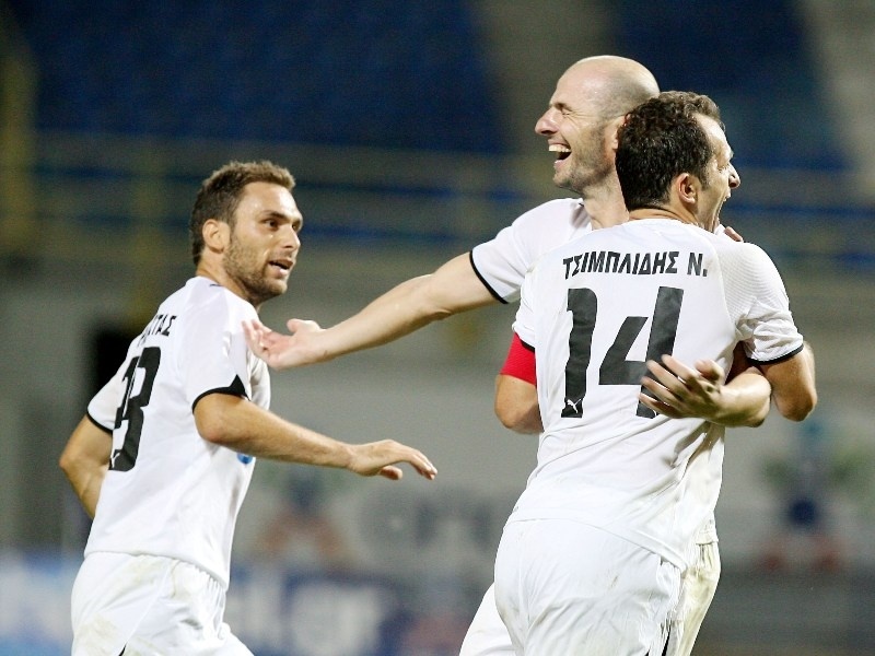 Συμπληρώνει… εξάδα η Δόξα