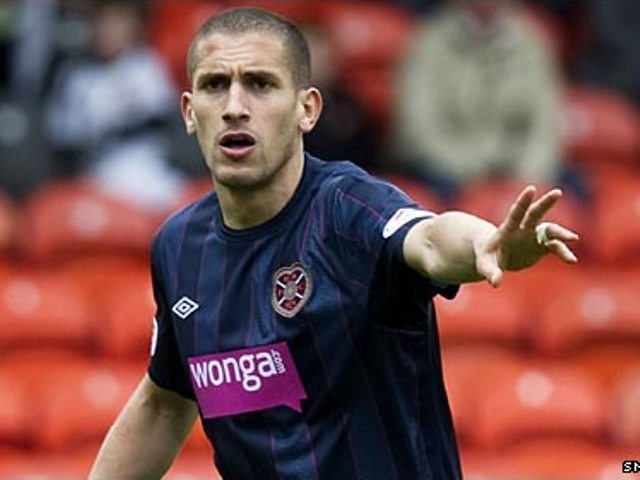 Υπογράφει ο Μπουζίντ (video)