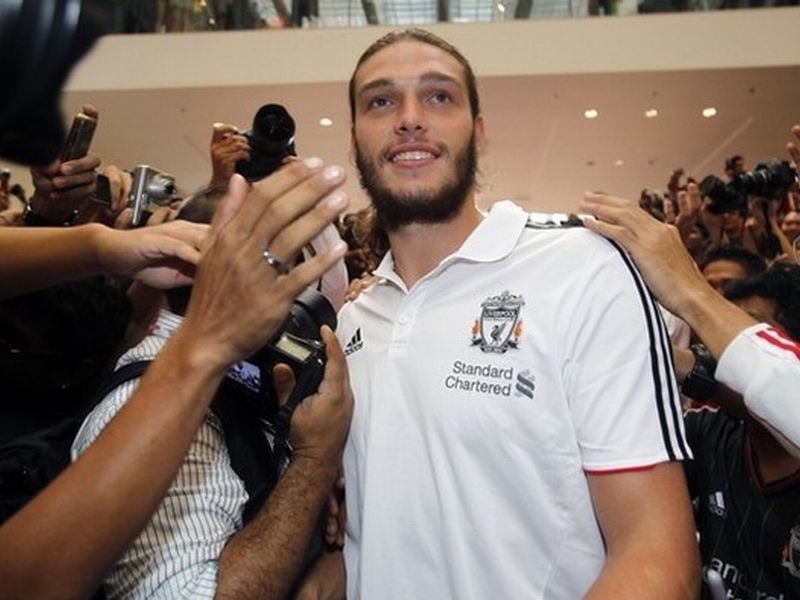 «Δεν είναι αλκοολικός ο Κάρολ»