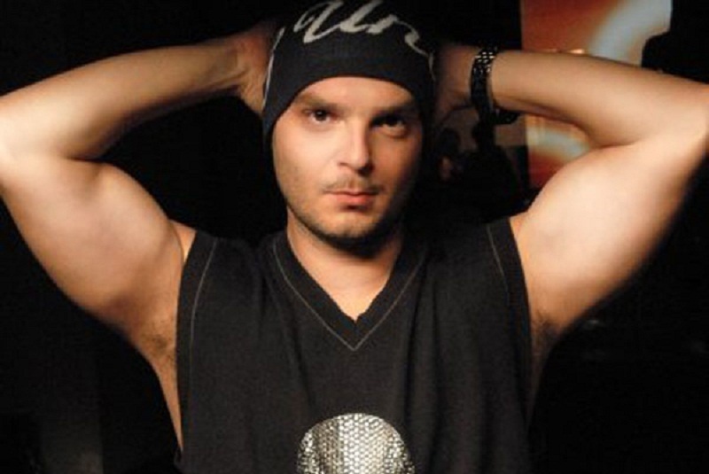 Ύμνος... by «Lava»!