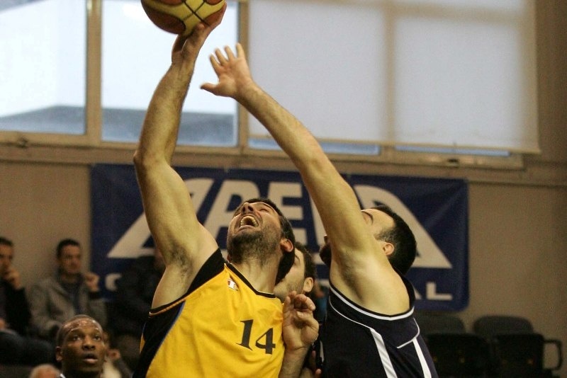 Δεν πάει Ελευσίνα ο Σιαμανδούρας!