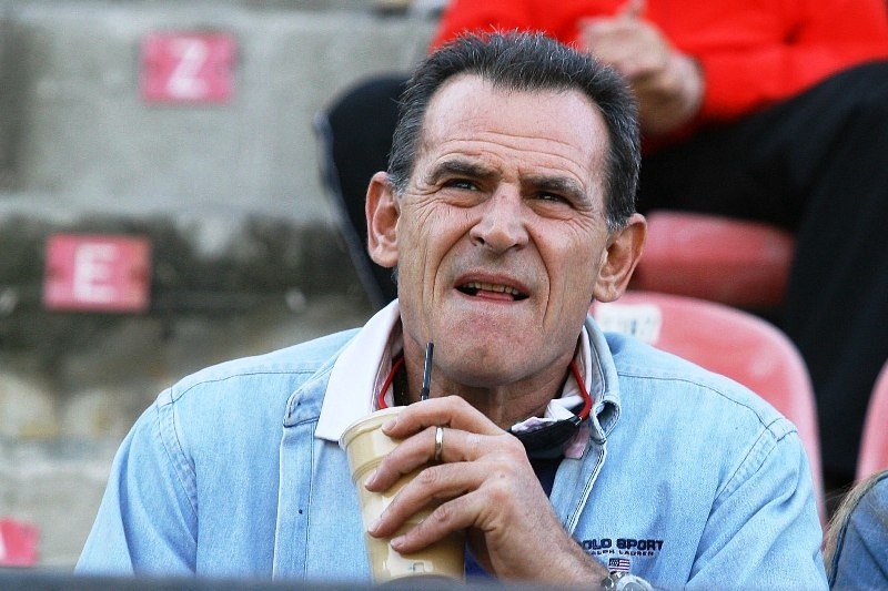 Πανόπουλος: «Ούτε στη Ζιμπάμπουε!»