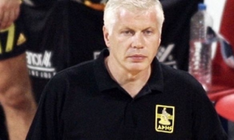 Περσιανλής: «Έδρα μας το Παλέ»