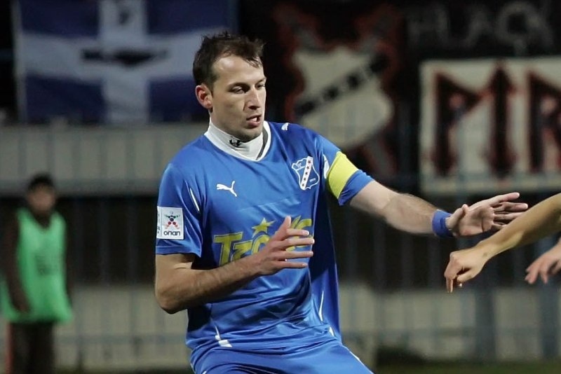 «Μέσα» ο Κισκαμπάνης