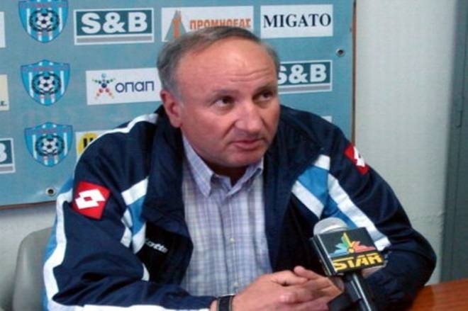 Μεταγραφών συνέχεια στον Φωκικό