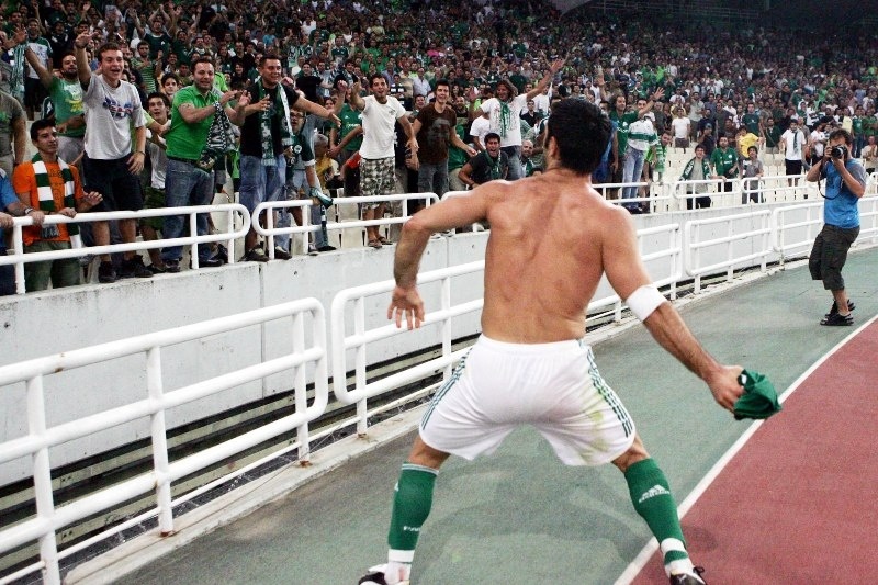 Η αλήθεια κάποιων χιλιάδων συνομιλητών