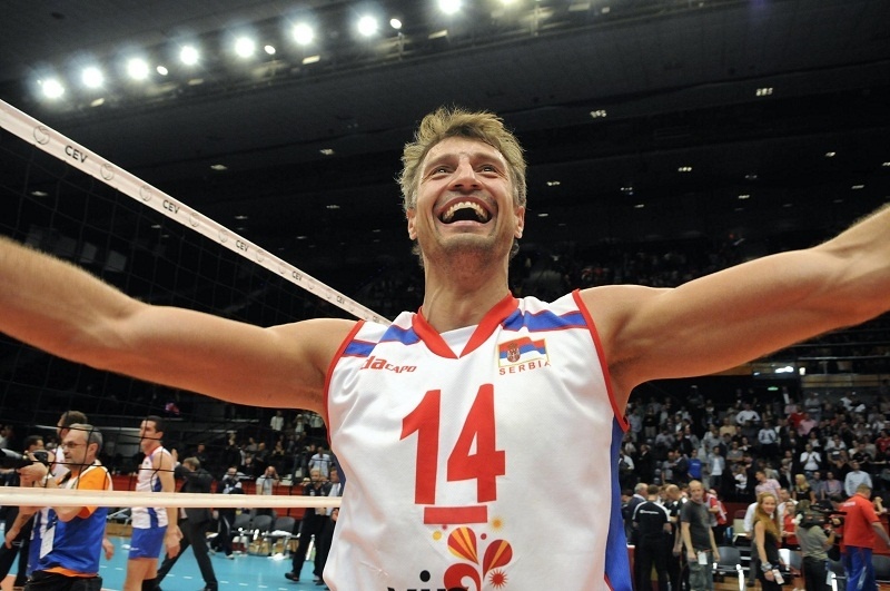 Με Ιβάν... Τρομερό, η Σερβία στον τελικό!