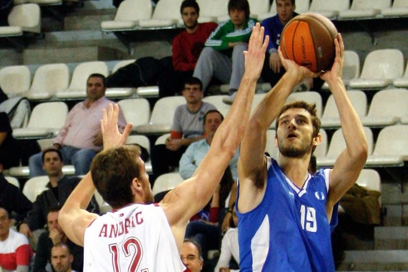 Κερδίζει πόντους ο Τσακαλέρης