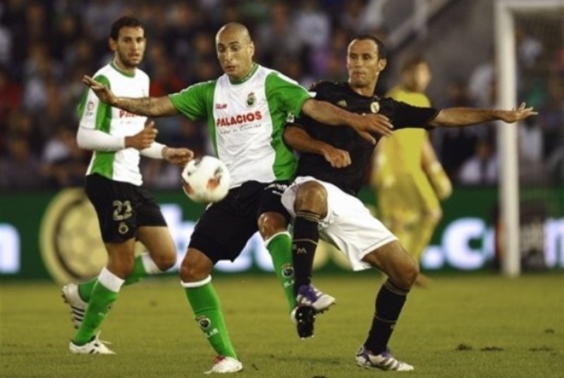 Εκτός ο Καρβάλιο με Ράγιο Βαγιεκάνο