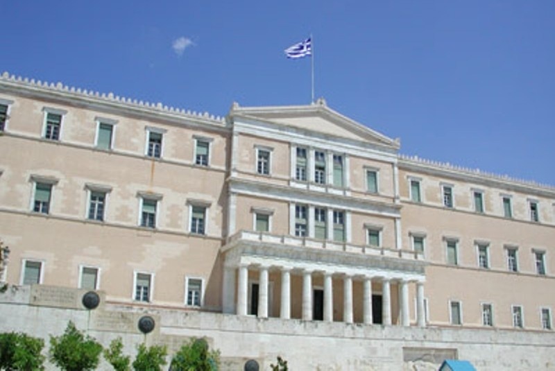 Απίστευτη σπατάλη από την πρωθυπουργική αυλή