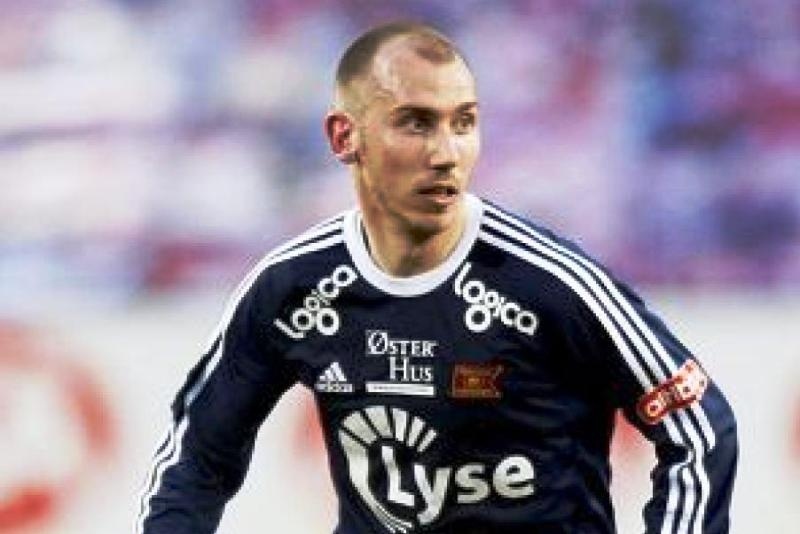 Γκολ-κεφαλιά από το κέντρο (video)