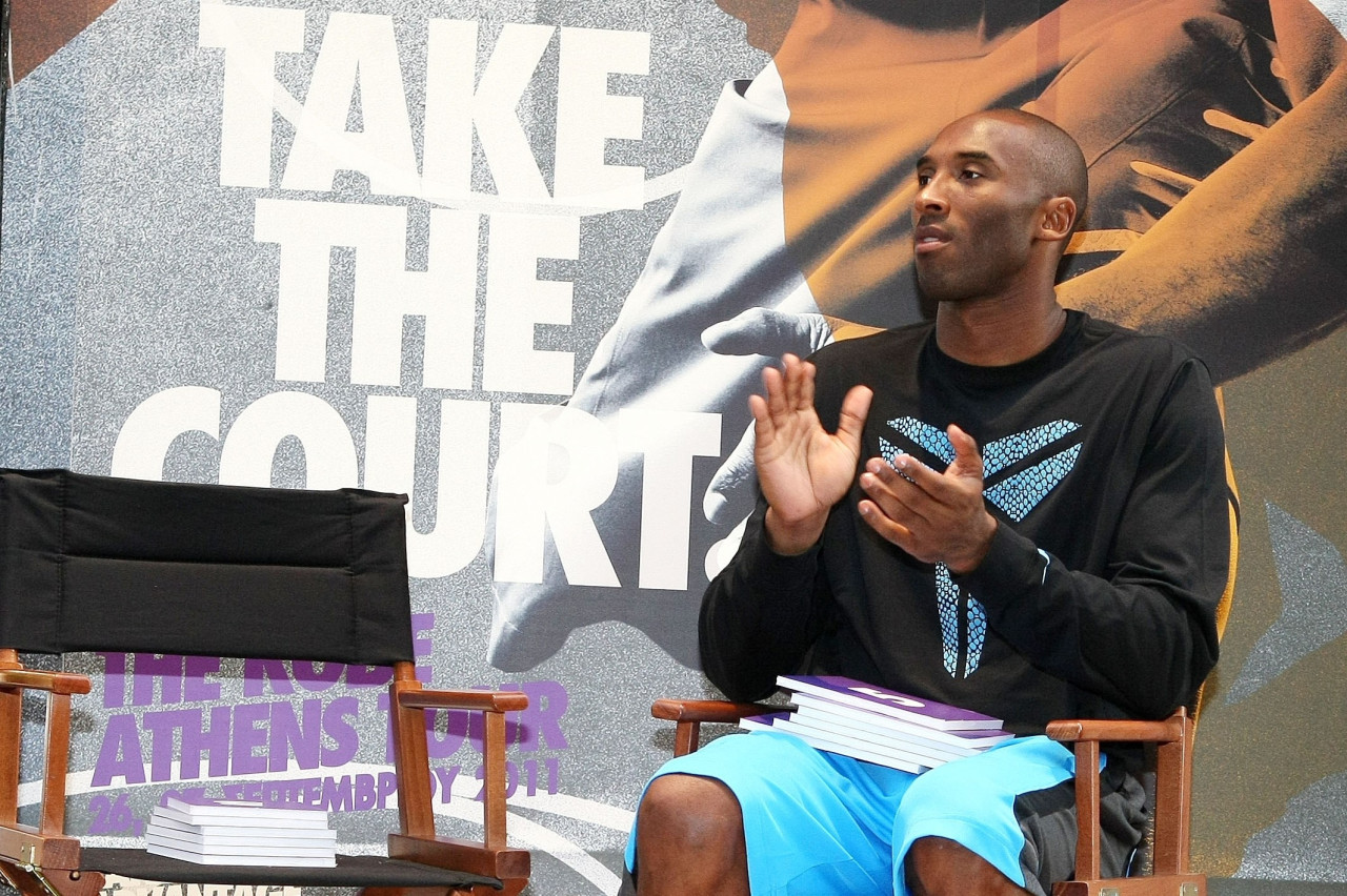 Αποθέωση για Κόμπι