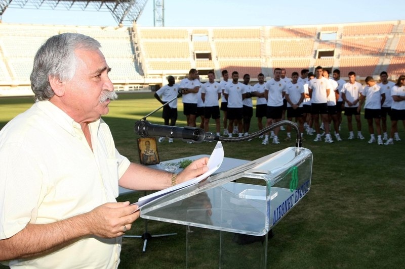 Ολος ο Εργοτέλης μια… γροθιά!