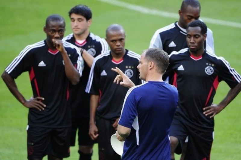 Ντε Μπουρ: «Δεν πρέπει να φοβηθούμε»