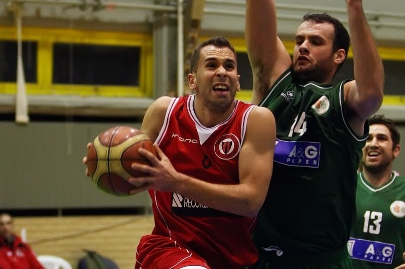 Ανακοίνωσε δύο η ΑΕΚ