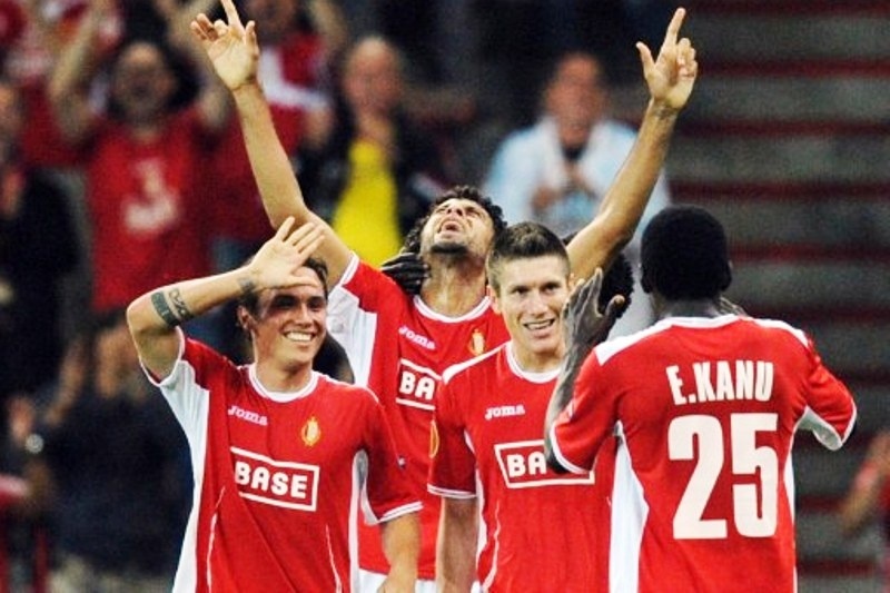 2ος Όμιλος: Βήμα πρόκρισης για Αννόβερο, Σταντάρ