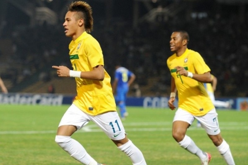 Νεϊμάρ: «Ο Μέσι είναι ιδιοφυΐα»