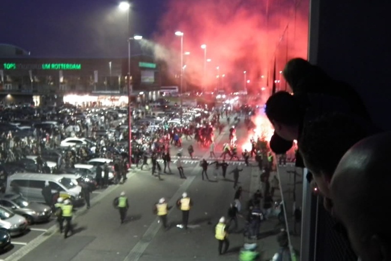 Βαριά «καμπάνα» σε οπαδούς της Φέγενορντ (video)