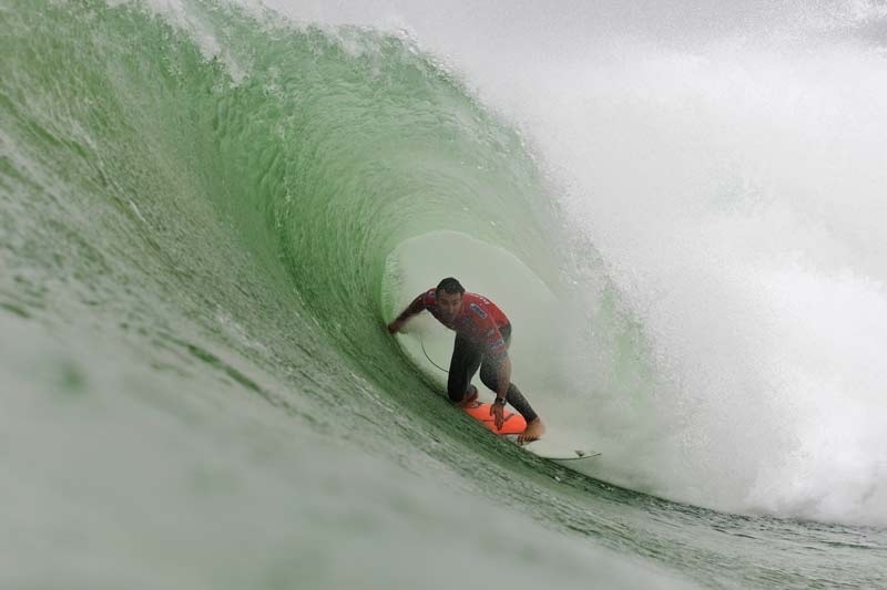 O Adriano De Souza νικητής του Rip Curl Portugal