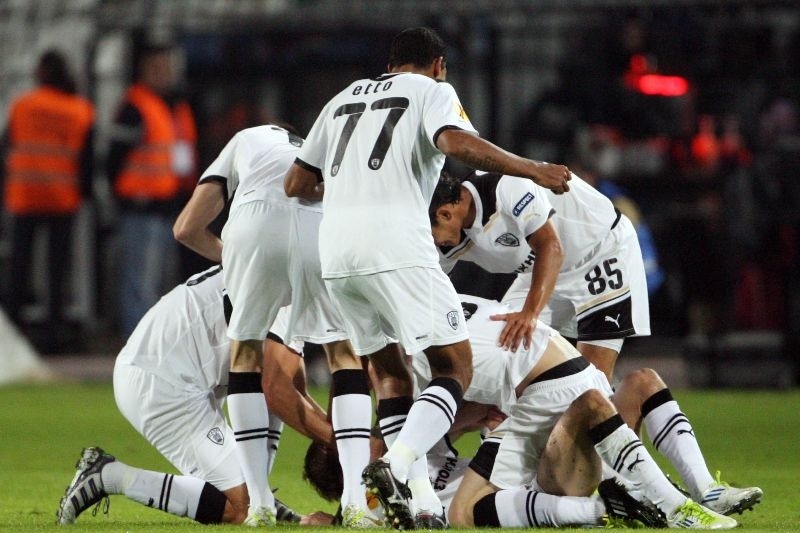 Τα συν, τα πλην και ο άπειρος