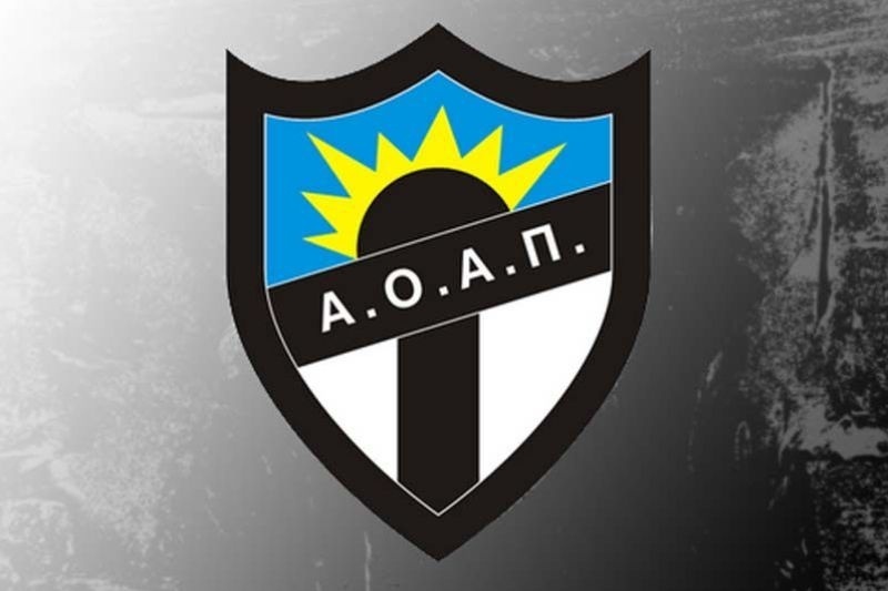 Η «σταχτοπούτα» Αγία Παρασκευή!
