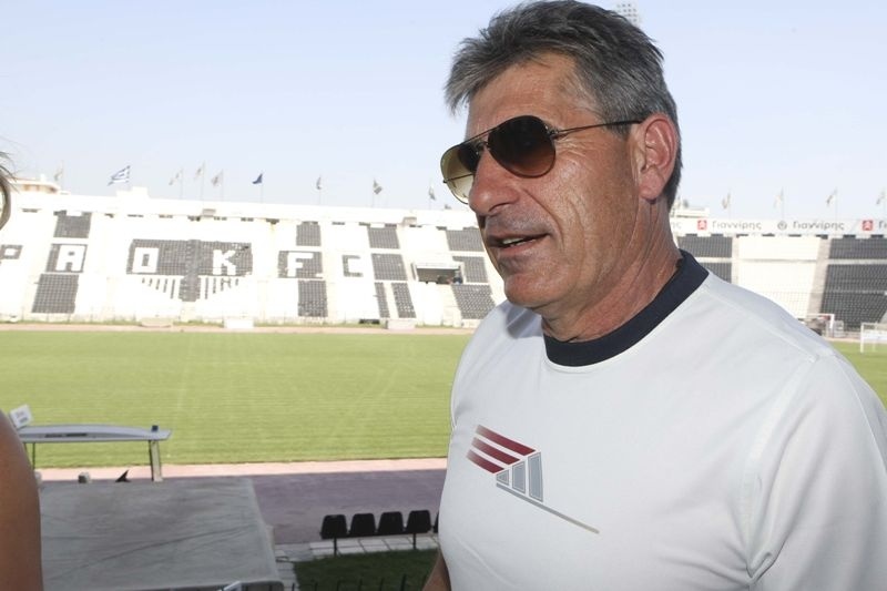 Ο Αναστασιάδης, ο Γκονσάλβες και η...χάρτινη στήριξη!