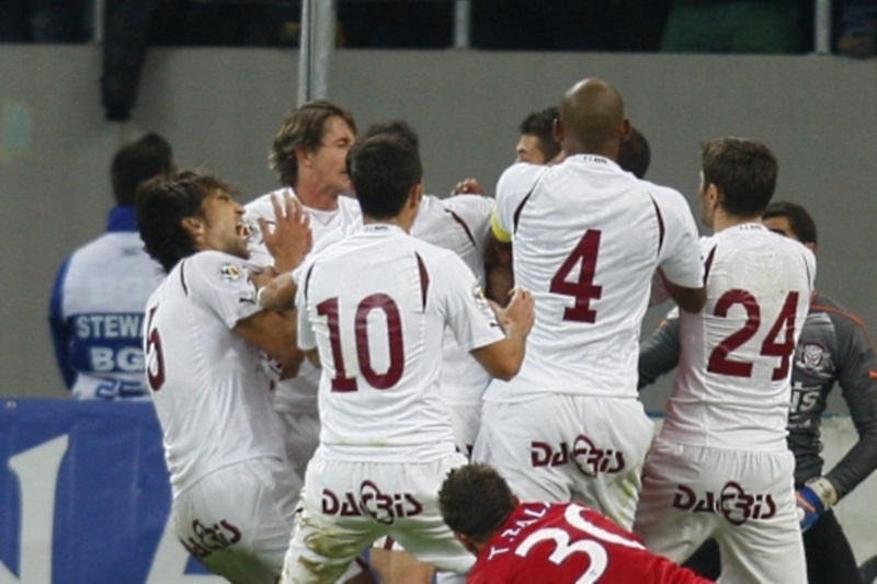 Ξύλο στο ντέρμπι του Βουκουρεστίου (video)