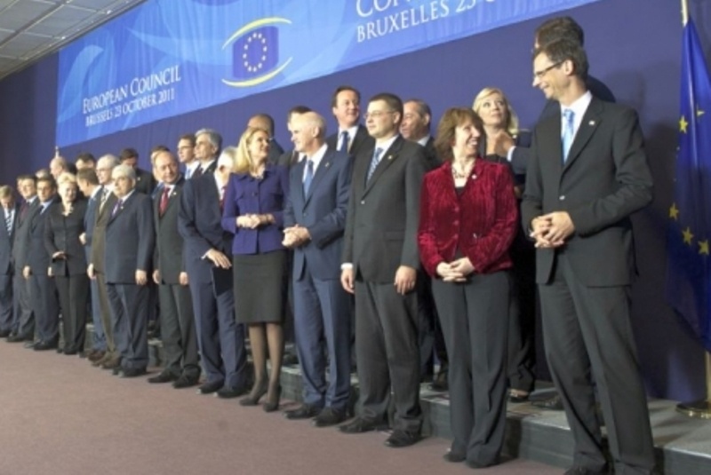 CNBC: Στο 50% «κλειδώνει» το «κούρεμα» του ελληνικού χρέους