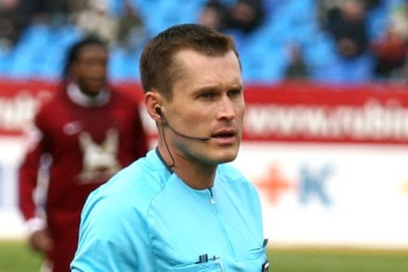 Ρώσος «σφυρίζει» τον Ολυμπιακό