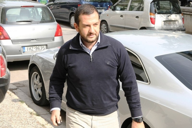 Διαψεύδει η Patero για ΑΕΚ