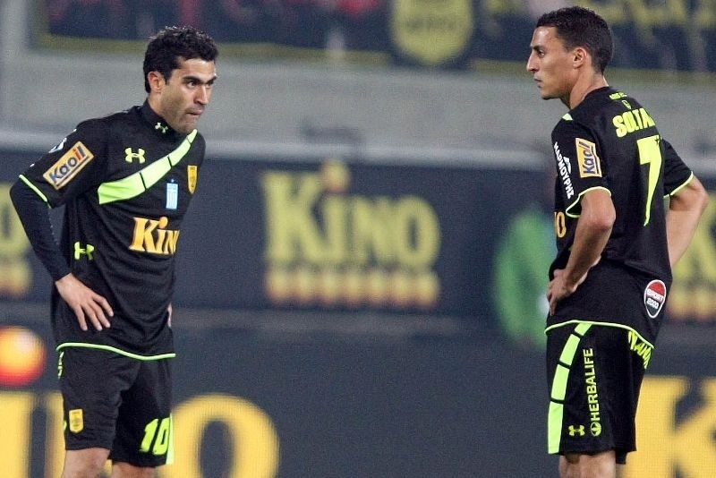 Καταλήγει στους Σολτάνι και Καστίγιο