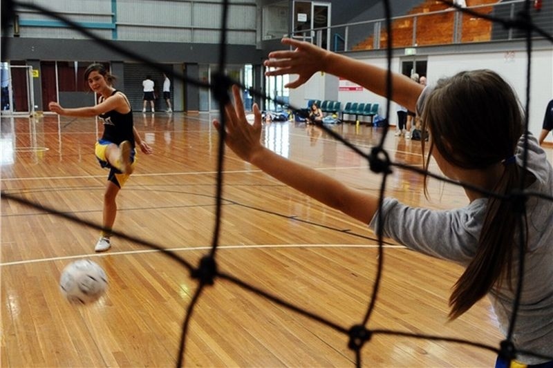 Ποδόσφαιρο… πινγκ πονγκ! (video)