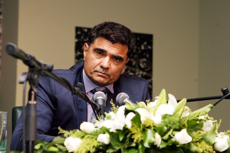 Διάψευση Βαρδινογιάννη για συνομιλία με Τσάκα