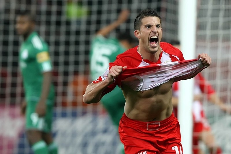 Μιραλάς, ένας «μύθος» γεννιέται... (videos)