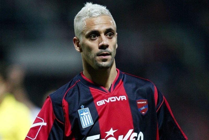 Δεν κρατιόταν να… φύγει ο Εστογιανόφ!