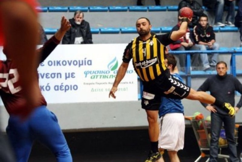 «Σίφουνας» η ΑΕΚ 34-21 τον ΠΓΣ