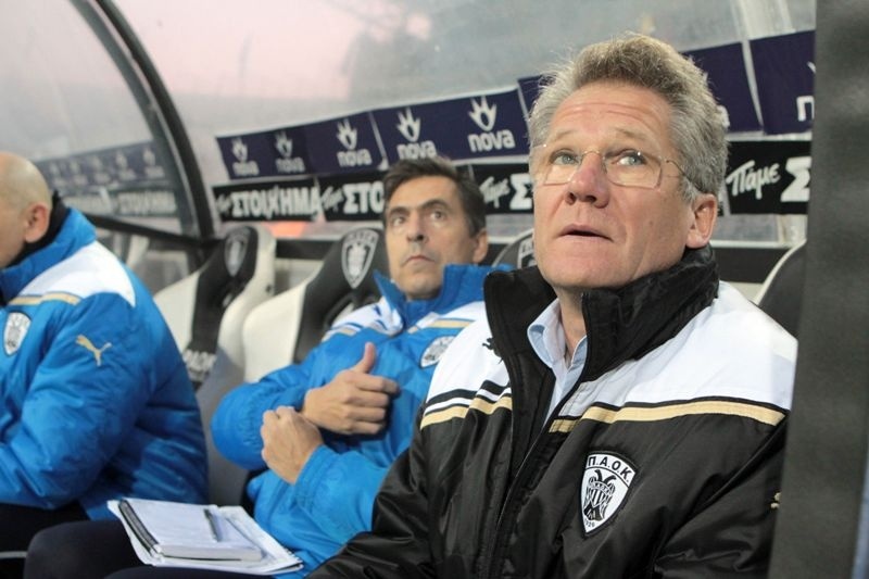 Λάσλο, βρες μία σειρά