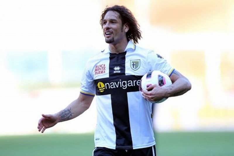 «Χτυπάει» και Αμάουρι η Παρί!