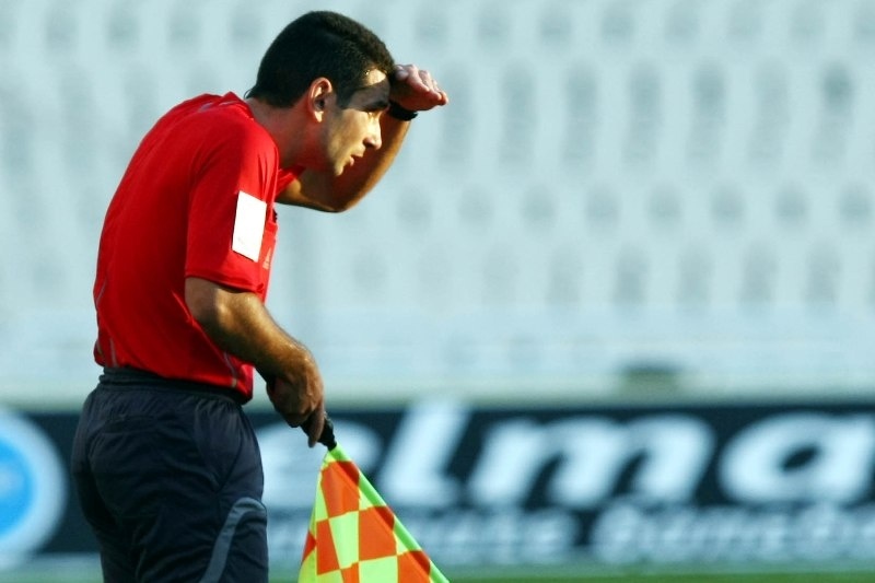 Αντικατάσταση βοηθού στο ματς της ΑΕΛ