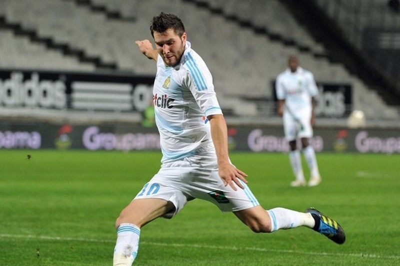 Επιμένει για Ζινιάκ η Φούλαμ