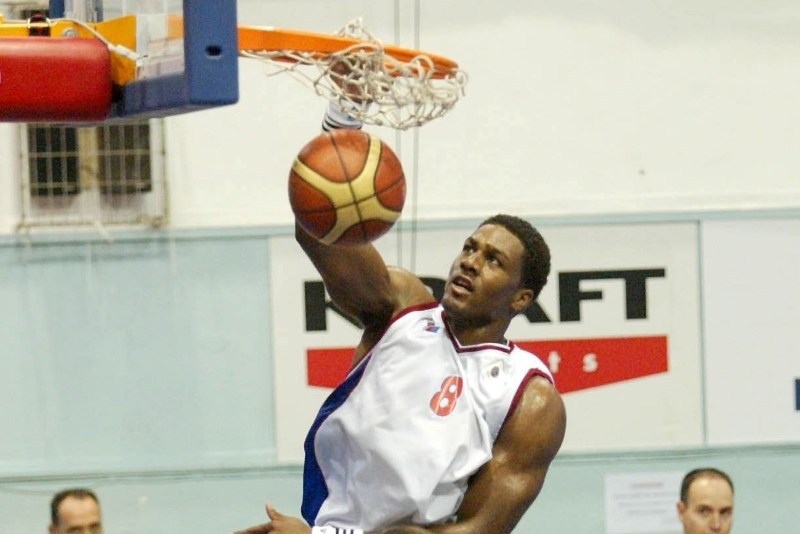 Στίβεσον: «Με βοήθησαν οι συμπαίκτες μου»