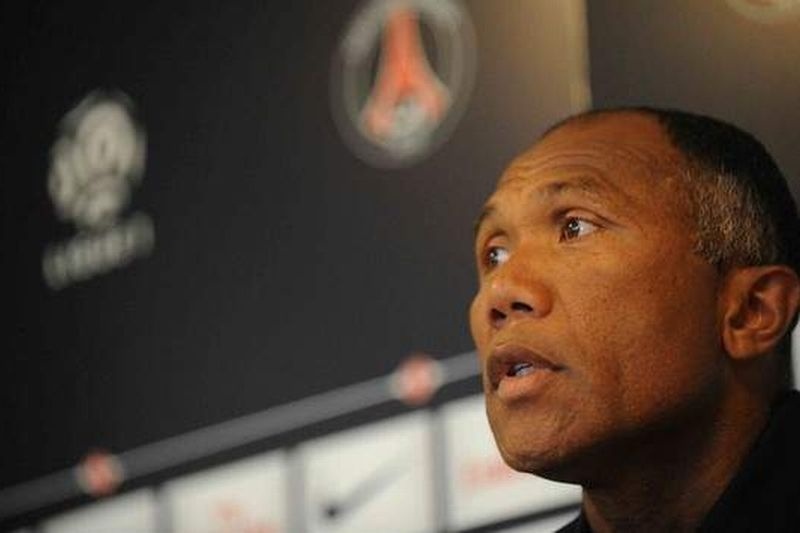 Στηρίζουν Κομπουαρέ οι παίκτες της Παρί