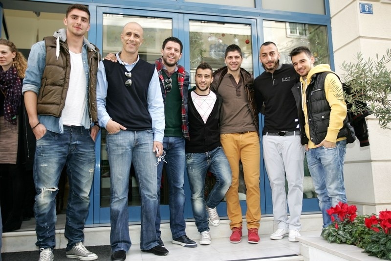 ΟΠΑΠ και διεθνείς… φουντώνουν τη «Φλόγα» (photos+videos)
