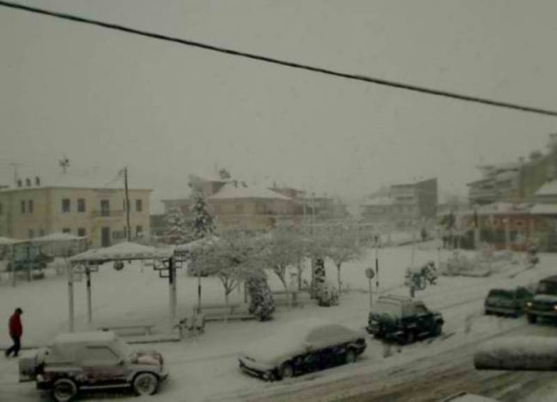 Στα χιόνια η Ελλάδα