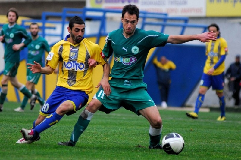 Προσπάθειες για συμβιβασμό με Ναλμπάντη