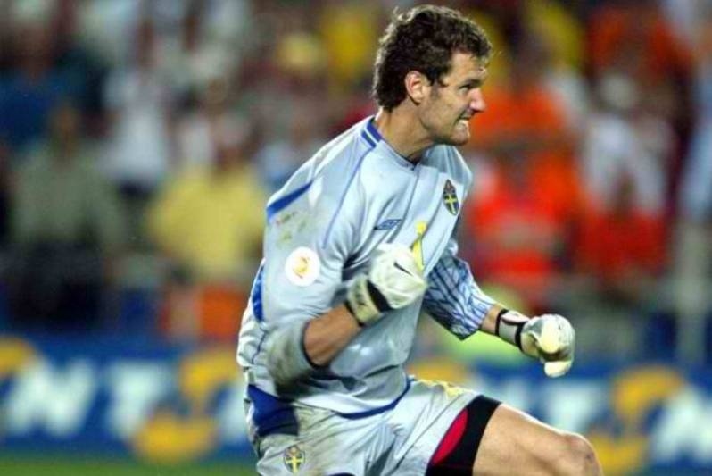 Ίζακσον: «Είμαι ανοιχτός σε προτάσεις»