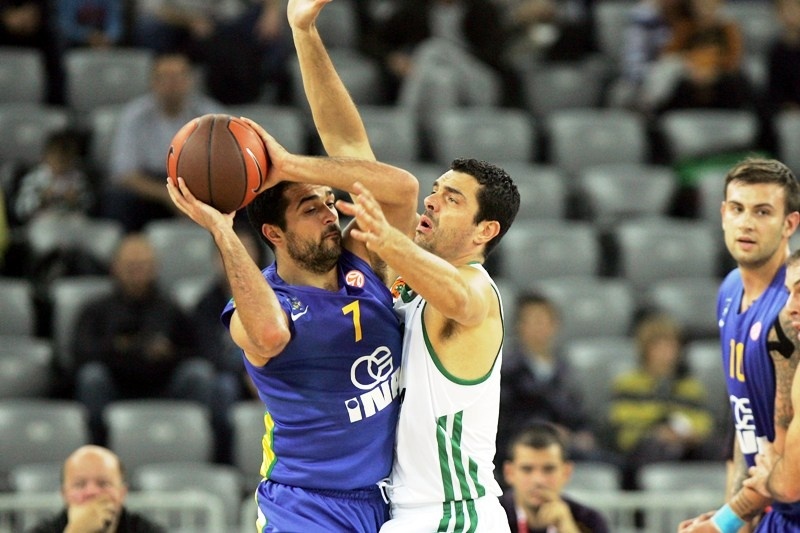 Για Σίμον και Ολυμπιακό γράφουν οι Κροάτες