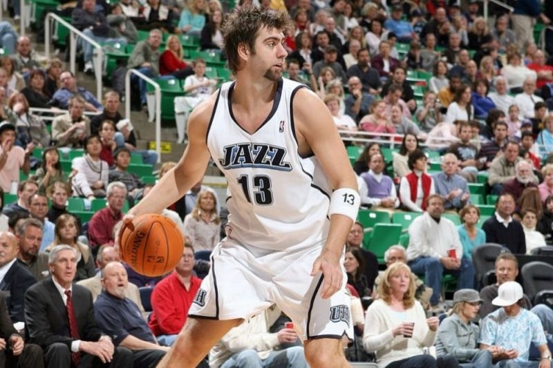 Οκούρ: «Χαρούμενος δίπλα στον Ντερόν»