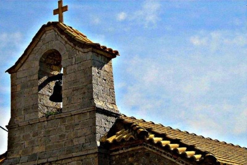 Έκλεψαν πετρέλαιο από εκκλησία