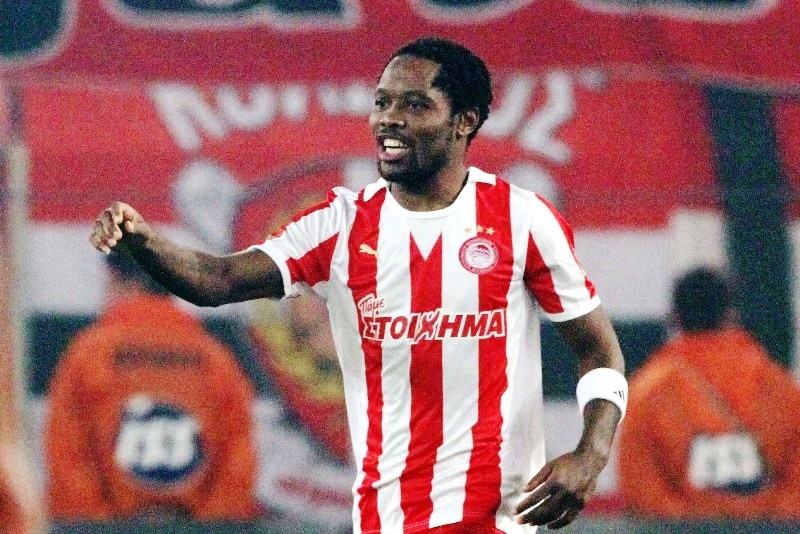 Να μείνει στον Ολυμπιακό θέλει ο Μακούν